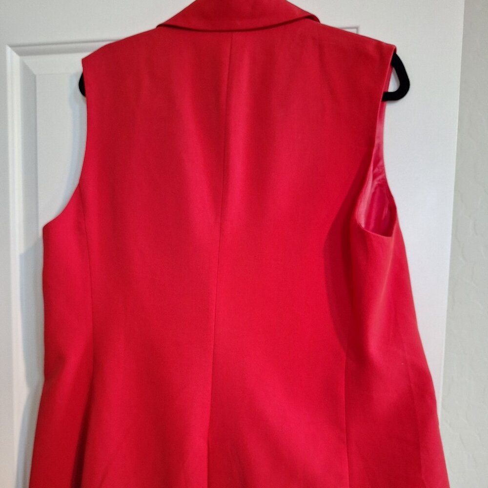 Red Vest - Picture 3 of 3